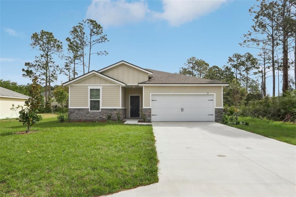 Vendido Recientemente: $369,990 (4 camas, 2 baños, 2080 Pies cuadrados)