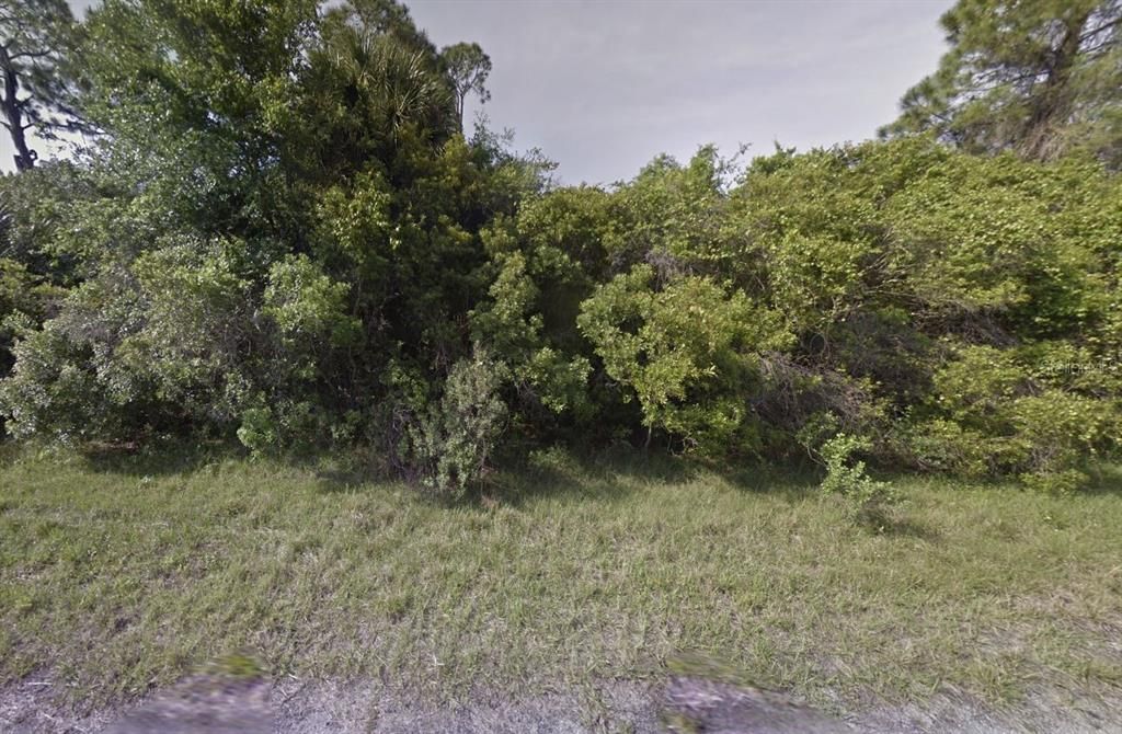 Vendido Recientemente: $9,500 (0.21 acres)