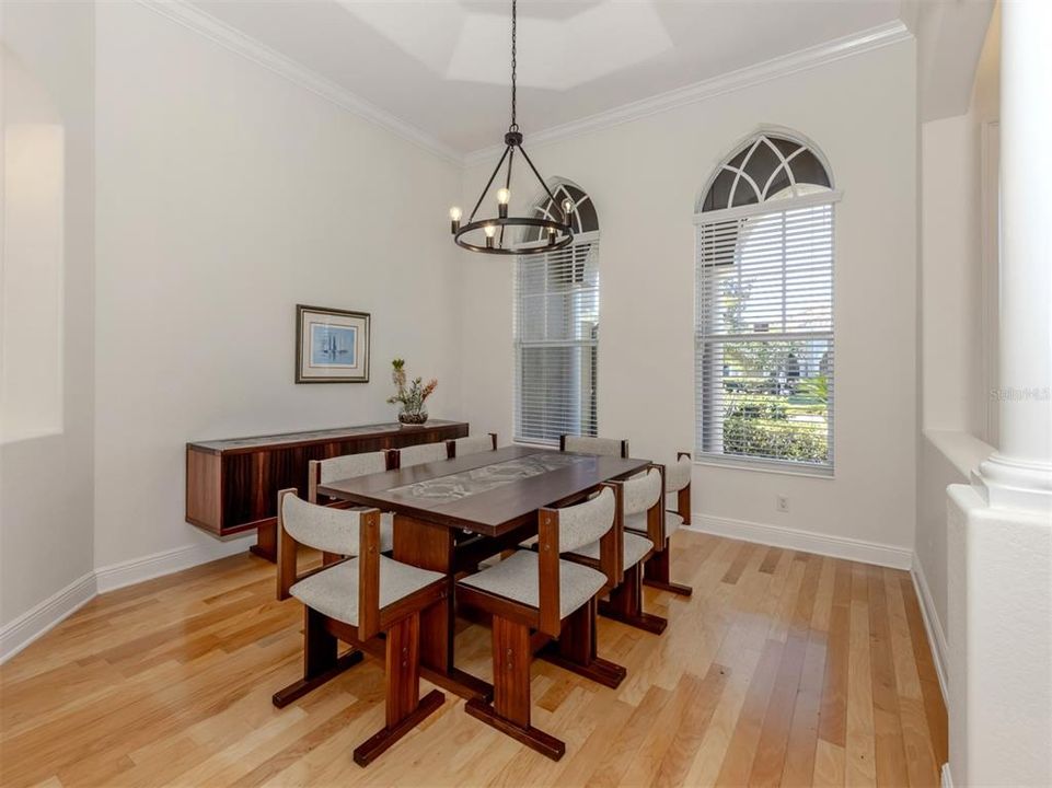 Active With Contract: $899,000 (4 beds, 3 baths, 3463 Square Feet)