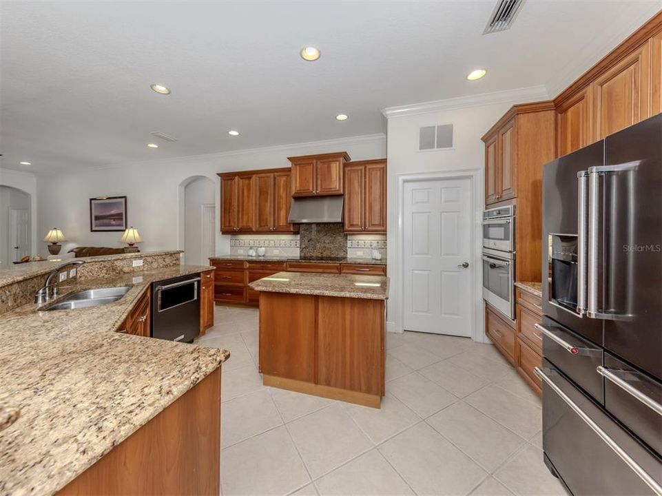 Active With Contract: $899,000 (4 beds, 3 baths, 3463 Square Feet)
