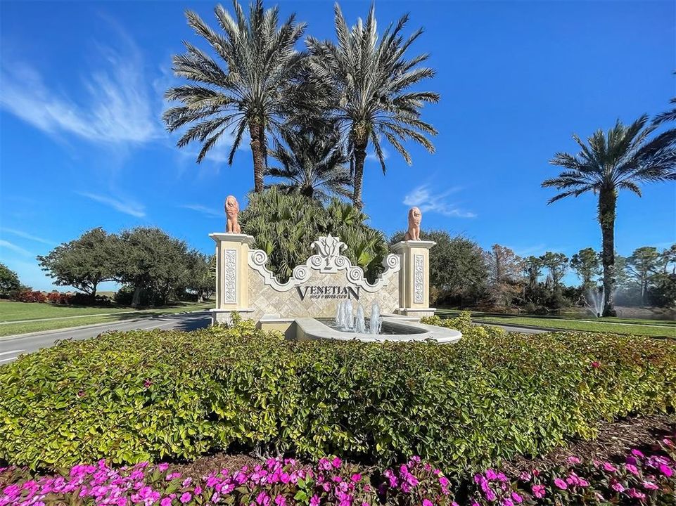 Active With Contract: $899,000 (4 beds, 3 baths, 3463 Square Feet)