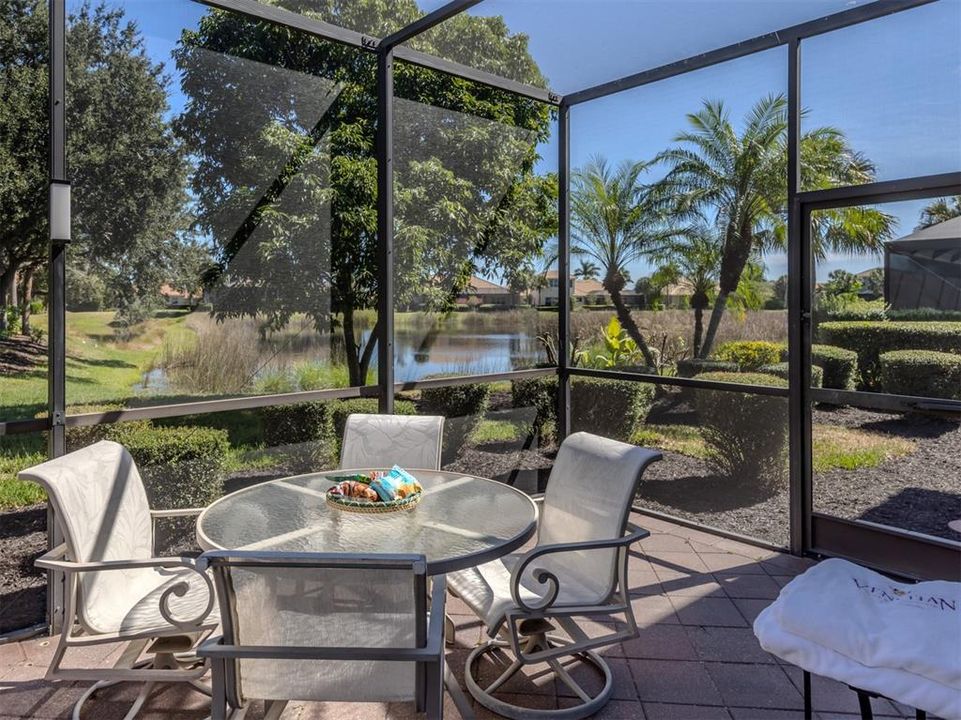 Active With Contract: $899,000 (4 beds, 3 baths, 3463 Square Feet)