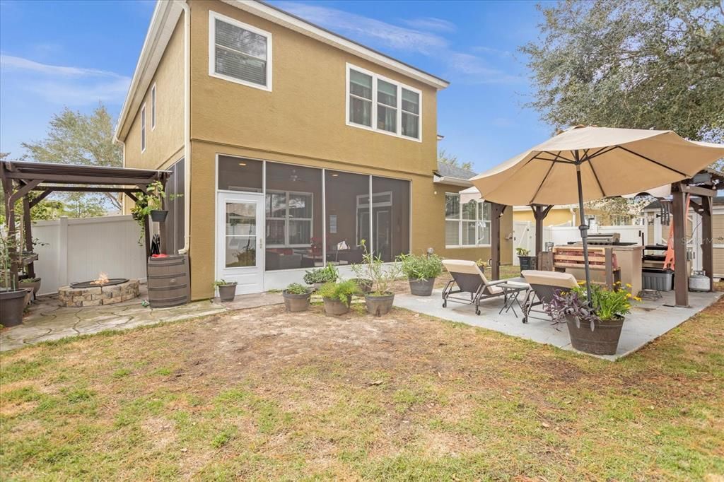 En Venta: $373,990 (4 camas, 3 baños, 2510 Pies cuadrados)