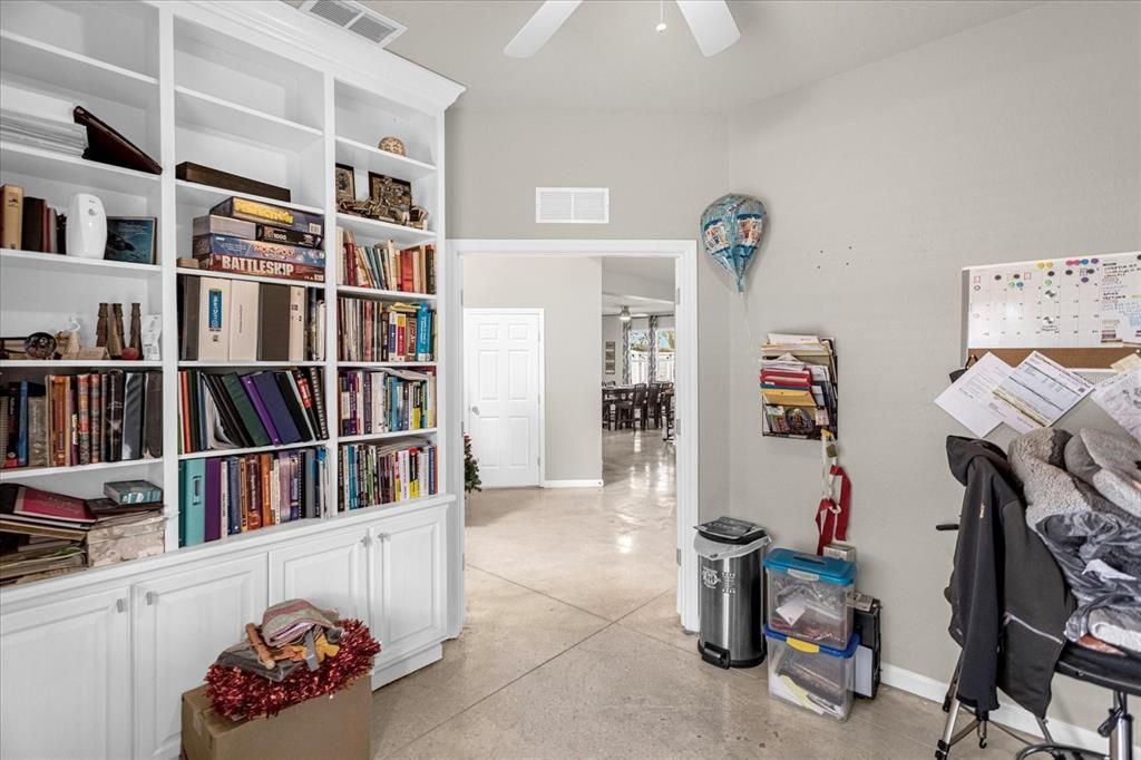 En Venta: $373,990 (4 camas, 3 baños, 2510 Pies cuadrados)