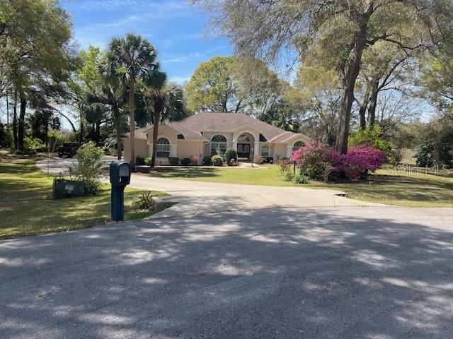 Vendido Recientemente: $475,000 (4 camas, 2 baños, 2533 Pies cuadrados)