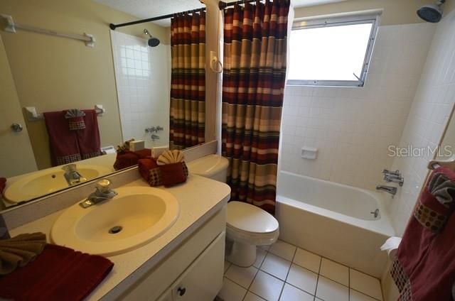 出租: $3,000 (1 贝兹, 1 浴室, 554 平方英尺)