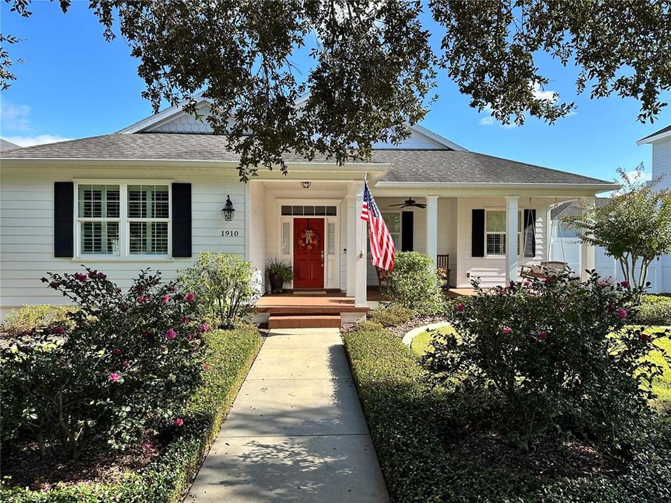 Vendido Recientemente: $599,900 (3 camas, 2 baños, 2138 Pies cuadrados)