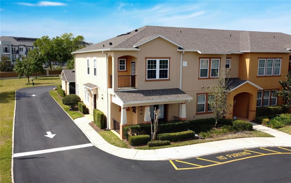 Recently Sold: $439,900 (4 beds, 3 baths, 1929 Square Feet)