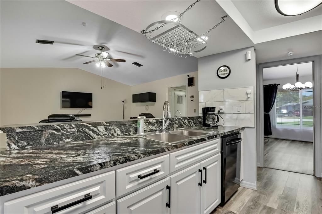 Active With Contract: $433,000 (3 beds, 2 baths, 2228 Square Feet)