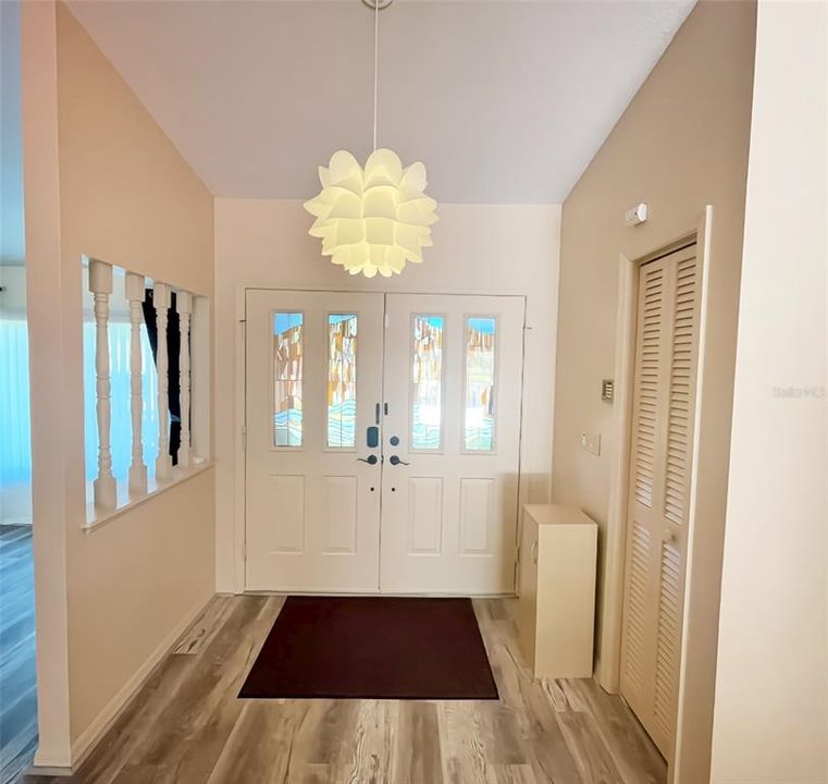 Active With Contract: $433,000 (3 beds, 2 baths, 2228 Square Feet)