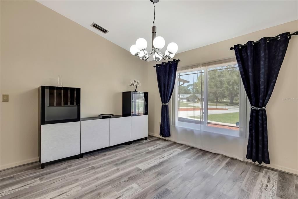 Active With Contract: $433,000 (3 beds, 2 baths, 2228 Square Feet)