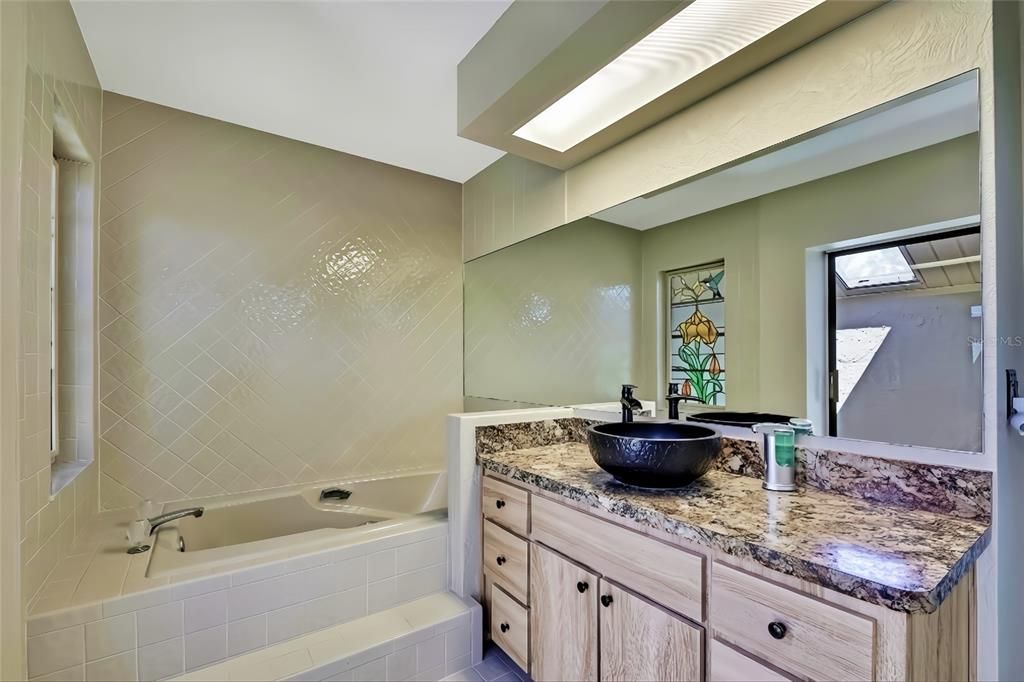 Active With Contract: $433,000 (3 beds, 2 baths, 2228 Square Feet)