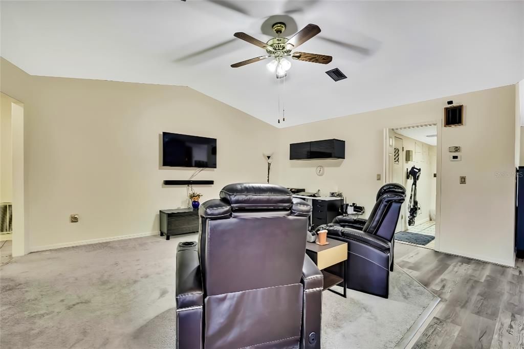 Active With Contract: $433,000 (3 beds, 2 baths, 2228 Square Feet)