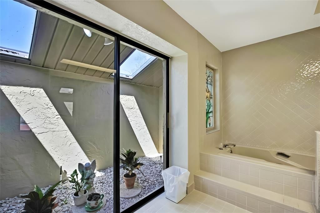 Active With Contract: $433,000 (3 beds, 2 baths, 2228 Square Feet)