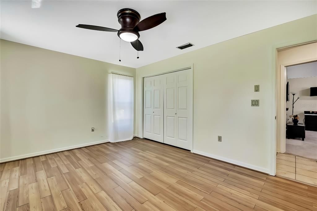 Active With Contract: $433,000 (3 beds, 2 baths, 2228 Square Feet)