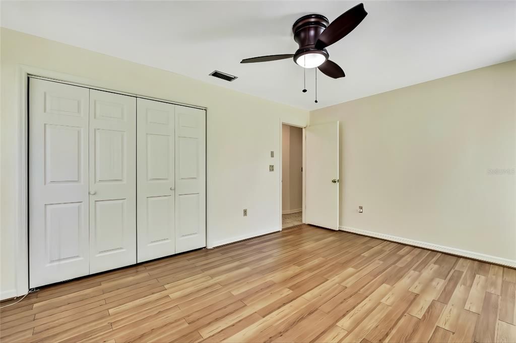 Active With Contract: $433,000 (3 beds, 2 baths, 2228 Square Feet)