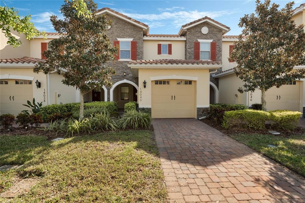 Recently Sold: $369,900 (2 beds, 2 baths, 1424 Square Feet)