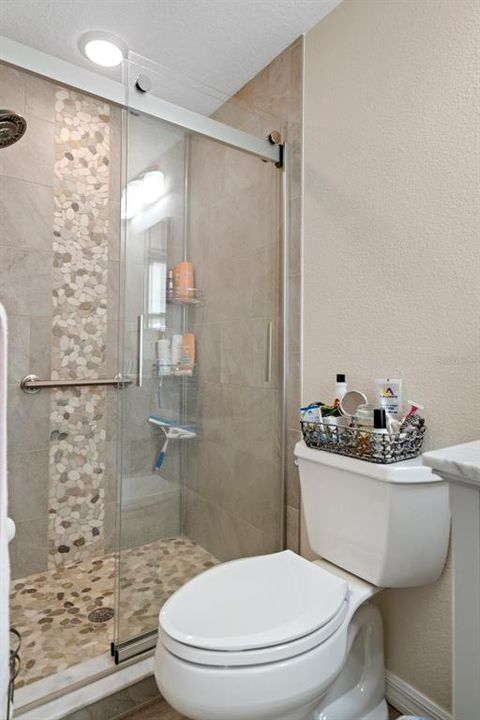 Active With Contract: $224,900 (2 beds, 2 baths, 1104 Square Feet)