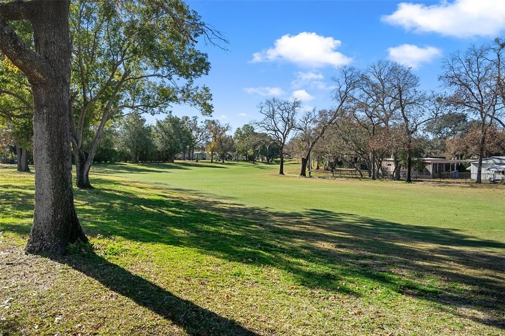 Active With Contract: $224,900 (2 beds, 2 baths, 1104 Square Feet)