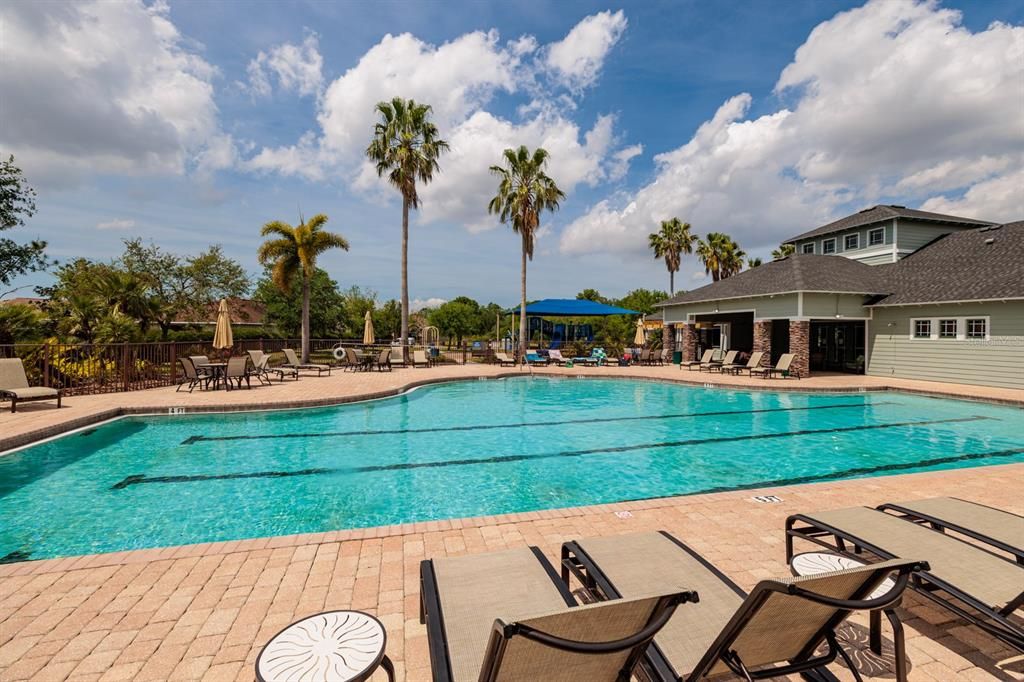 待售: $450,000 (4 贝兹, 3 浴室, 2660 平方英尺)