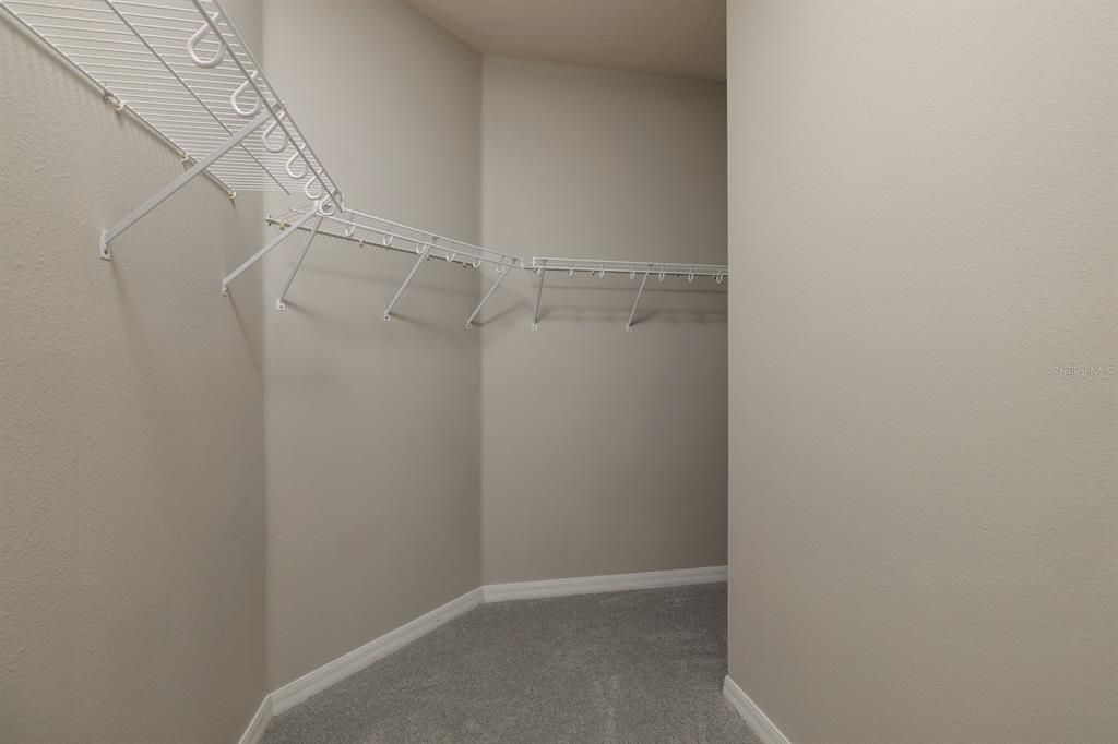 待售: $450,000 (4 贝兹, 3 浴室, 2660 平方英尺)