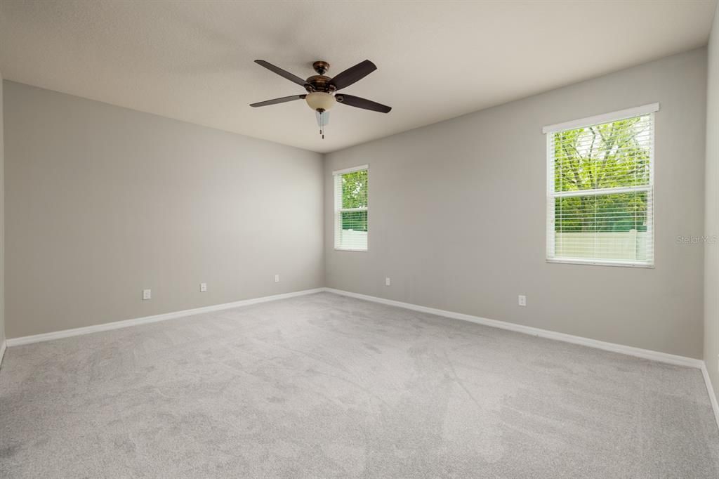 待售: $450,000 (4 贝兹, 3 浴室, 2660 平方英尺)