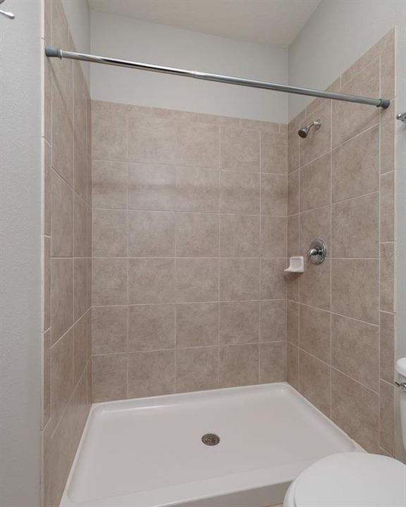 待售: $450,000 (4 贝兹, 3 浴室, 2660 平方英尺)