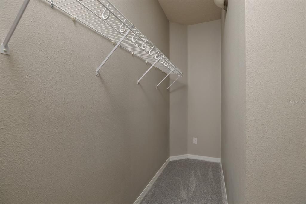 待售: $450,000 (4 贝兹, 3 浴室, 2660 平方英尺)