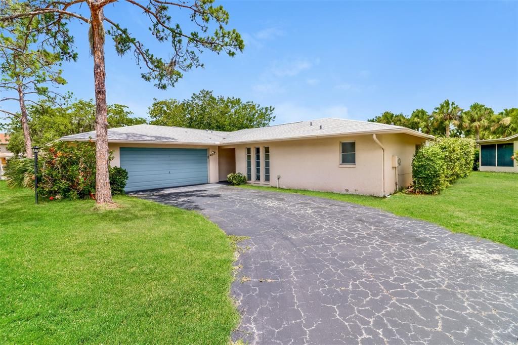 Недавно продано: $90,000 (3 спален, 2 ванн, 1960 Квадратных фут)