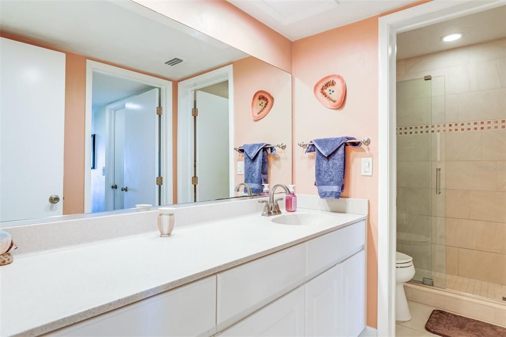 For Rent: $3,150 (2 beds, 2 baths, 1088 Square Feet)