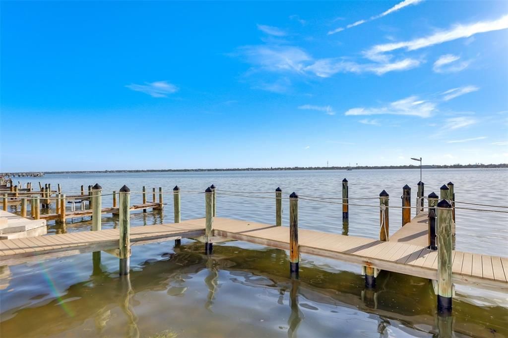 For Rent: $3,150 (2 beds, 2 baths, 1088 Square Feet)