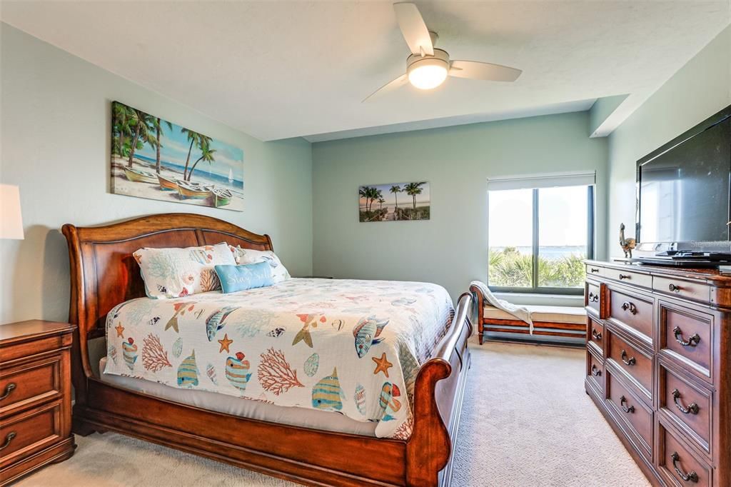 For Rent: $3,150 (2 beds, 2 baths, 1088 Square Feet)