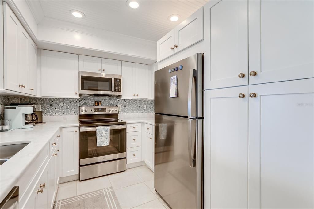 For Rent: $3,150 (2 beds, 2 baths, 1088 Square Feet)