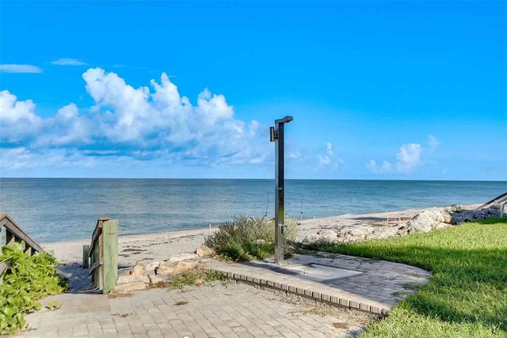 For Rent: $3,150 (2 beds, 2 baths, 1088 Square Feet)