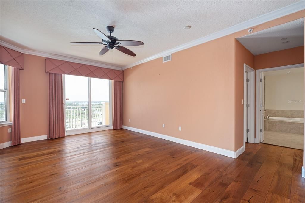 待售: $750,000 (3 贝兹, 3 浴室, 2406 平方英尺)