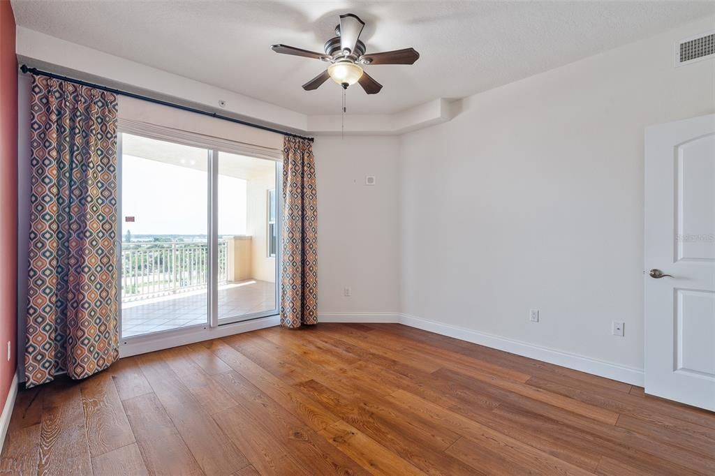 待售: $750,000 (3 贝兹, 3 浴室, 2406 平方英尺)