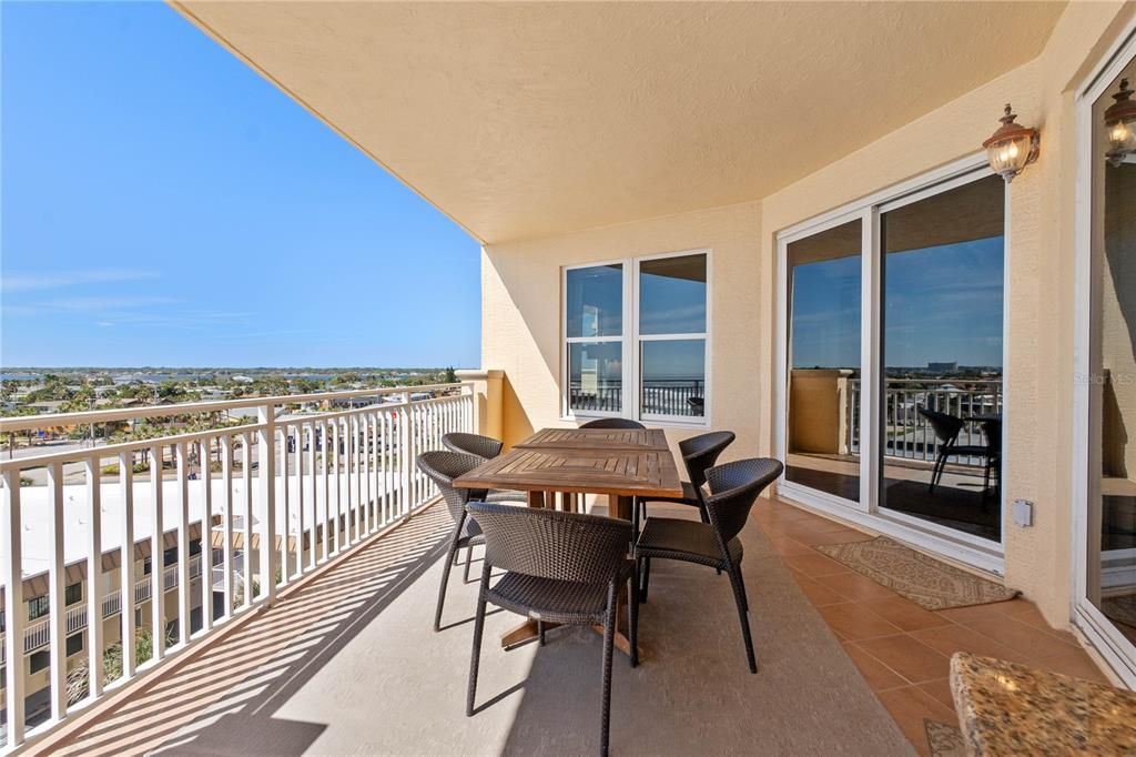 待售: $750,000 (3 贝兹, 3 浴室, 2406 平方英尺)