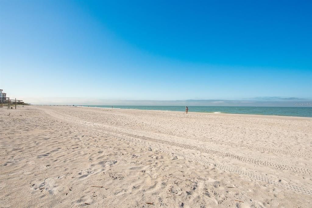 待售: $999,900 (2 贝兹, 2 浴室, 1350 平方英尺)