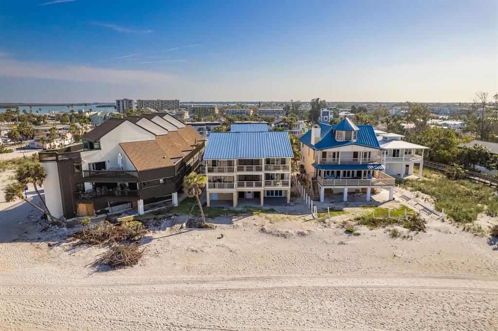 待售: $999,900 (2 贝兹, 2 浴室, 1350 平方英尺)