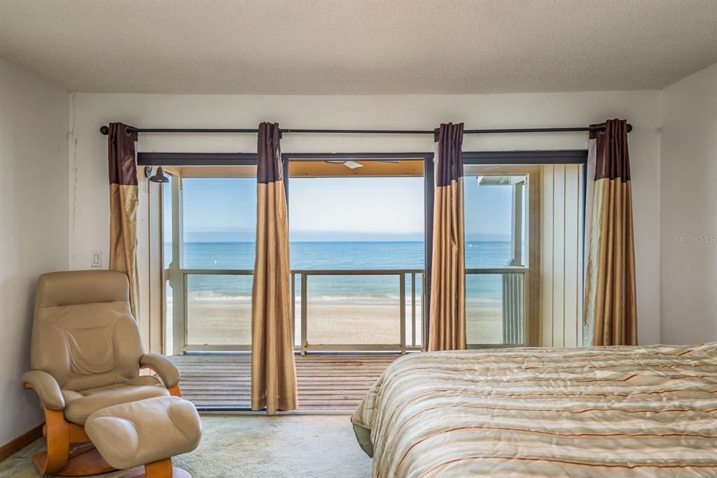 待售: $999,900 (2 贝兹, 2 浴室, 1350 平方英尺)