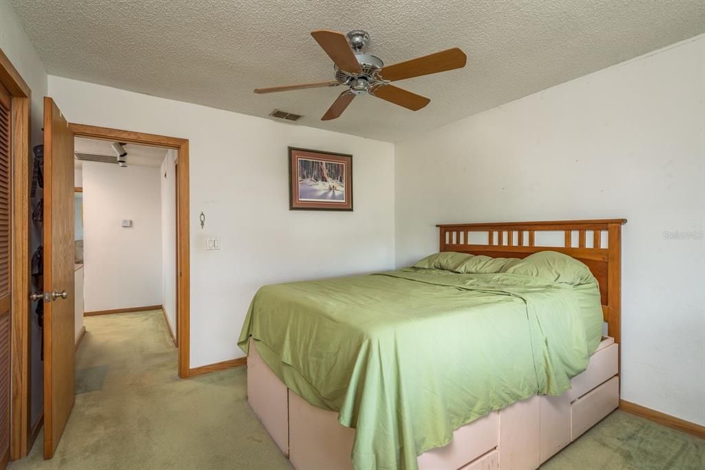 待售: $999,900 (2 贝兹, 2 浴室, 1350 平方英尺)