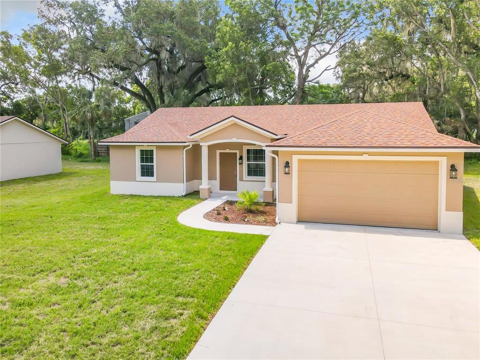 Vendido Recientemente: $335,000 (3 camas, 2 baños, 1603 Pies cuadrados)