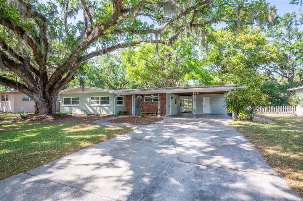 Vendido Recientemente: $339,000 (3 camas, 2 baños, 1606 Pies cuadrados)