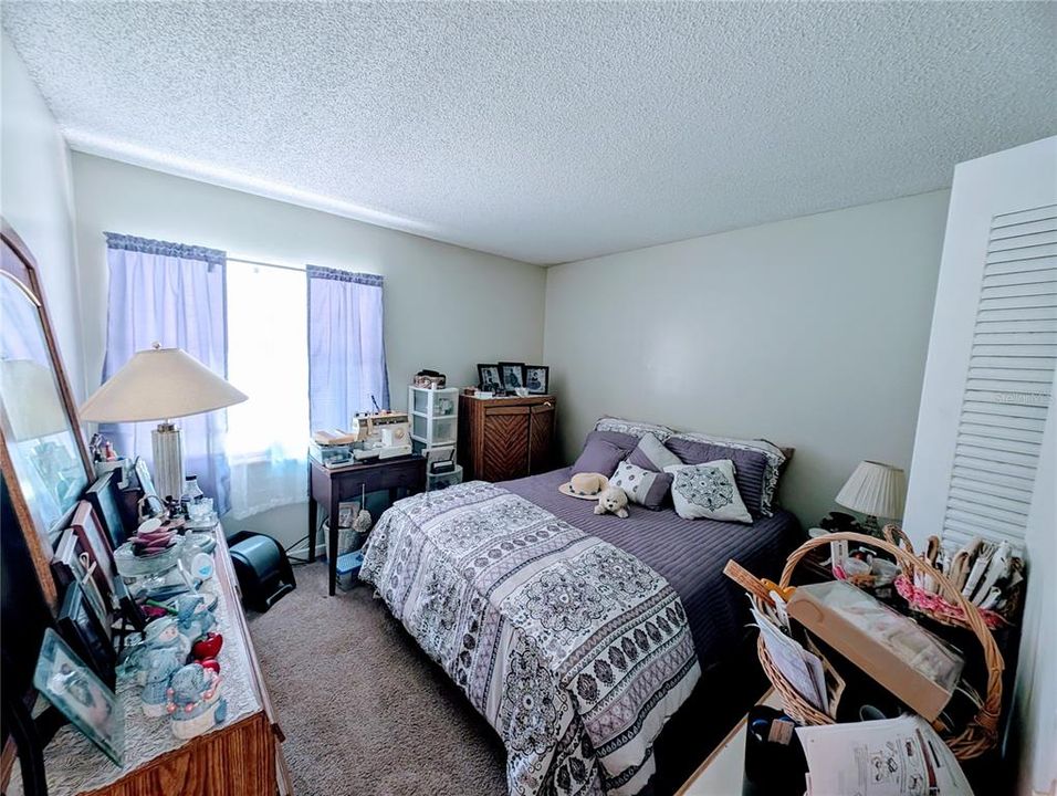 На продажу: $158,000 (2 спален, 2 ванн, 897 Квадратных фут)