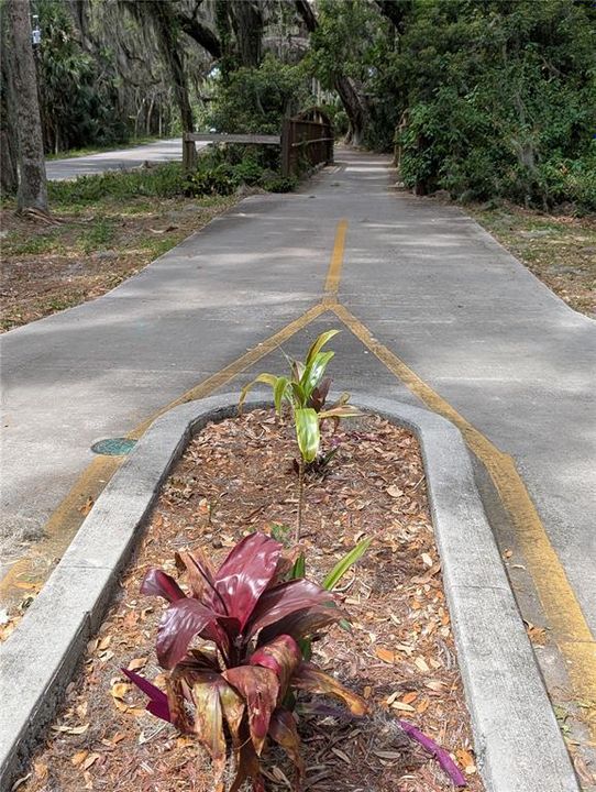 На продажу: $158,000 (2 спален, 2 ванн, 897 Квадратных фут)