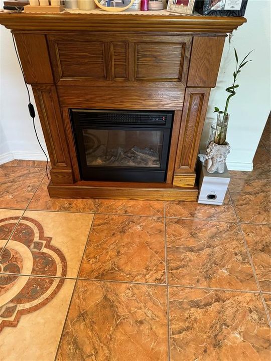 На продажу: $365,000 (3 спален, 2 ванн, 1395 Квадратных фут)