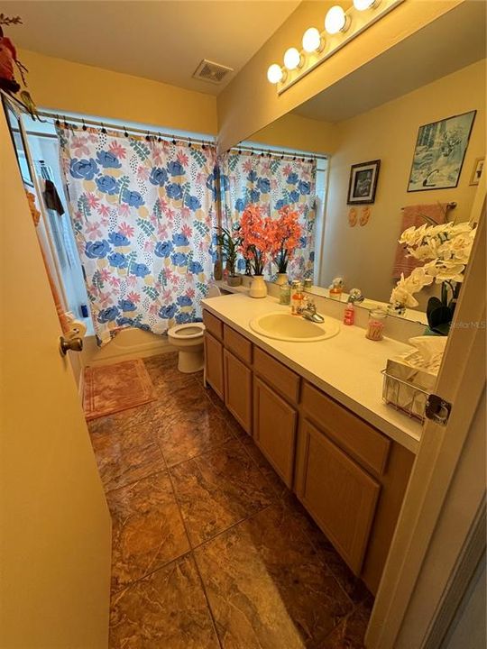 На продажу: $365,000 (3 спален, 2 ванн, 1395 Квадратных фут)