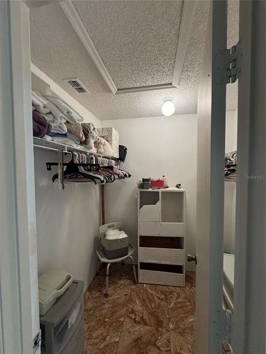 На продажу: $365,000 (3 спален, 2 ванн, 1395 Квадратных фут)