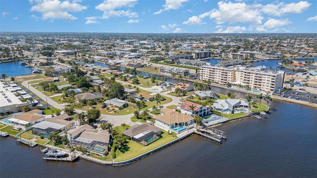 En Venta: $1,500,000 (2 camas, 2 baños, 1570 Pies cuadrados)