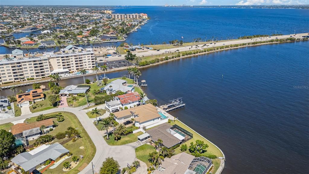 En Venta: $1,500,000 (2 camas, 2 baños, 1570 Pies cuadrados)